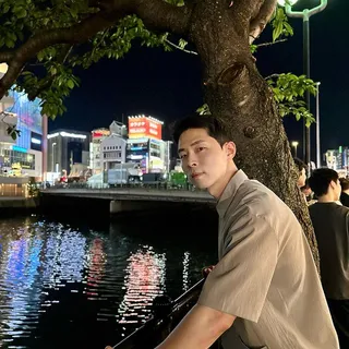 천인우